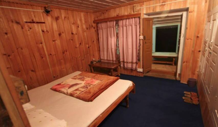 Trout Valley Hotel, Kullu 5